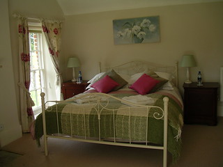 Bedroom (green/pink) | Rachel Cotterill | Flickr