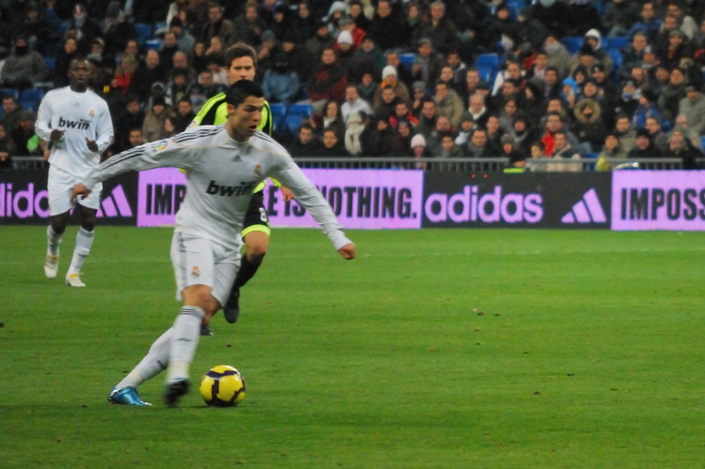 Real Madrid - Zaragoza - 19-12-09 Estadio Santiago Bernabeu,… - Flickr