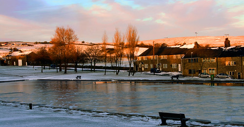 Syke pond by rob of rochdale