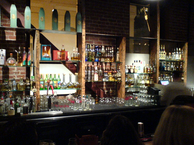 Tres Agaves bar
