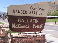 Gardiner Ranger District sign