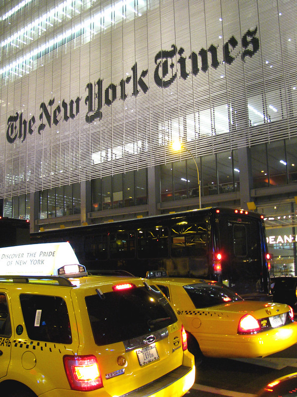 Bộ Tư pháp Mỹ tống trát triệu tập 4 phóng viên New York Times