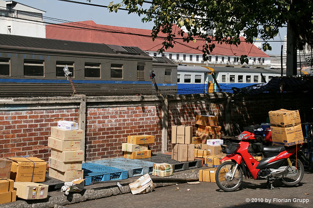 Boxes & motorbike @ Hua Lamphong express goods station