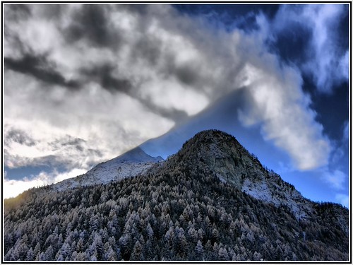 Wind sheer perhaps | by thomasatattamus
