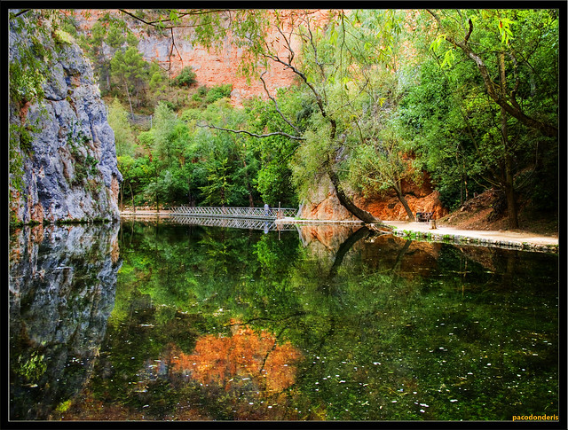 El lago del espejo (Monasterio de Piedra)