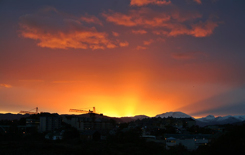 It started so well..... by larigan., <b>...but we never saw the sun today!</b>.
Five minutes after I took this shot it clouded over befo