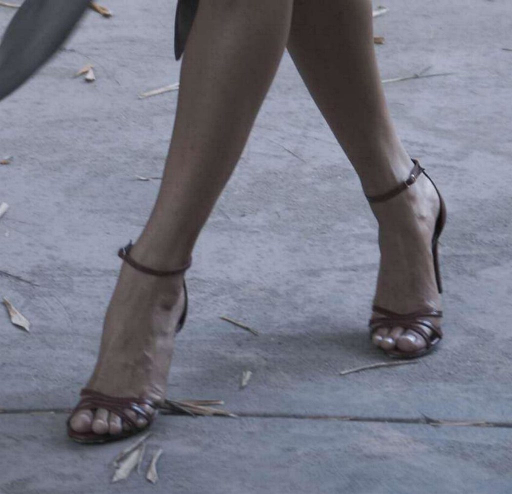 Eva Mendes feet (17)