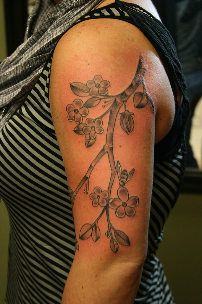 Cute Apple Tree tattoo idea  Apple tattoo Geometric tattoo tree Tree  tattoo designs