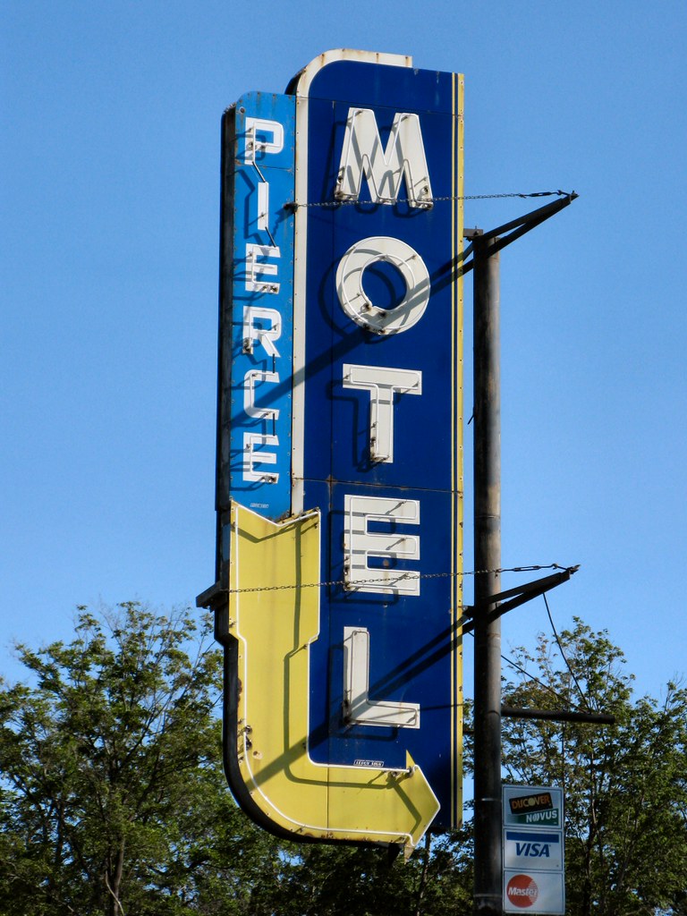 Pierce Motel