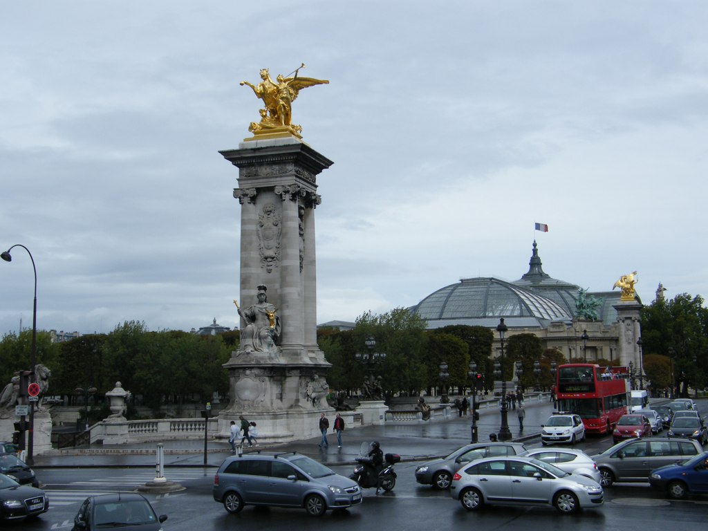 Ponte Alexandre III with the Grand Palais behind | jo.bloor | Flickr