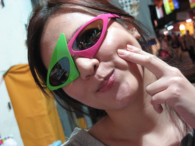 Ms Wu rocks Jetsons sunglasses!