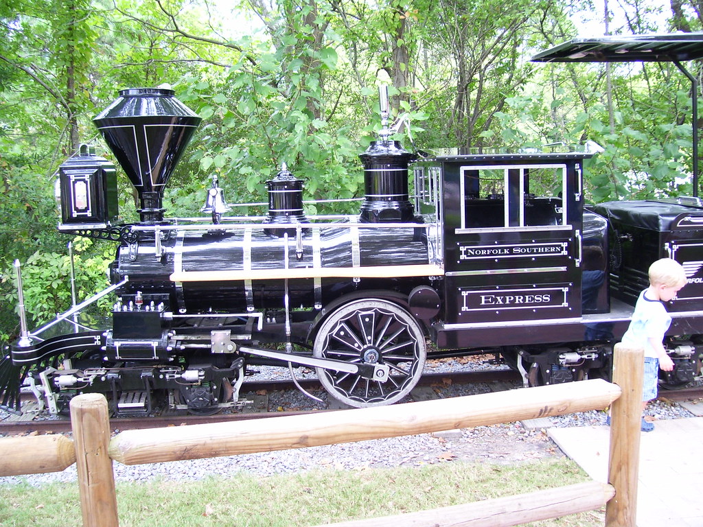 CP Huntington Train at the Virginia Zoo | Chance Morgan CP H… | Flickr