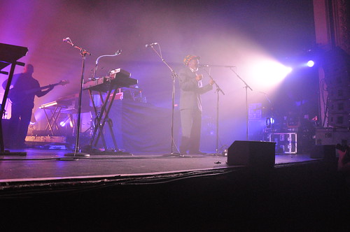 Massive Attack - 7th October 2009 - Olympia Theatre, Dublin, Ireland | by RichardPC