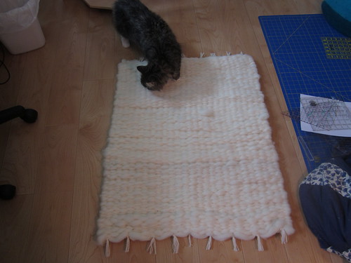 peg loom rug | by Stingdragon