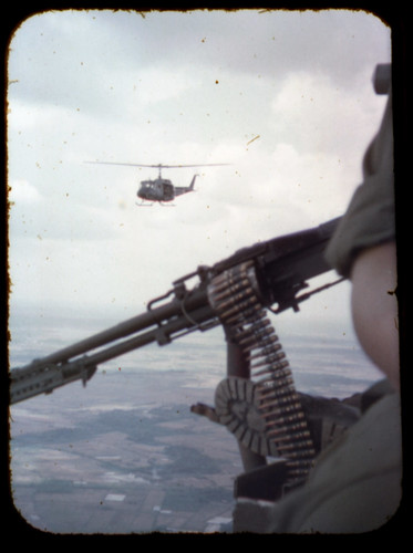 slide scan vietnam huey helicopter 1968 m60 uh1 doorgun 2ndbattalion 9thinfantrydivision alphaco uh1dhuey 60thinfantryregiment tantru 2nd60th9thinf