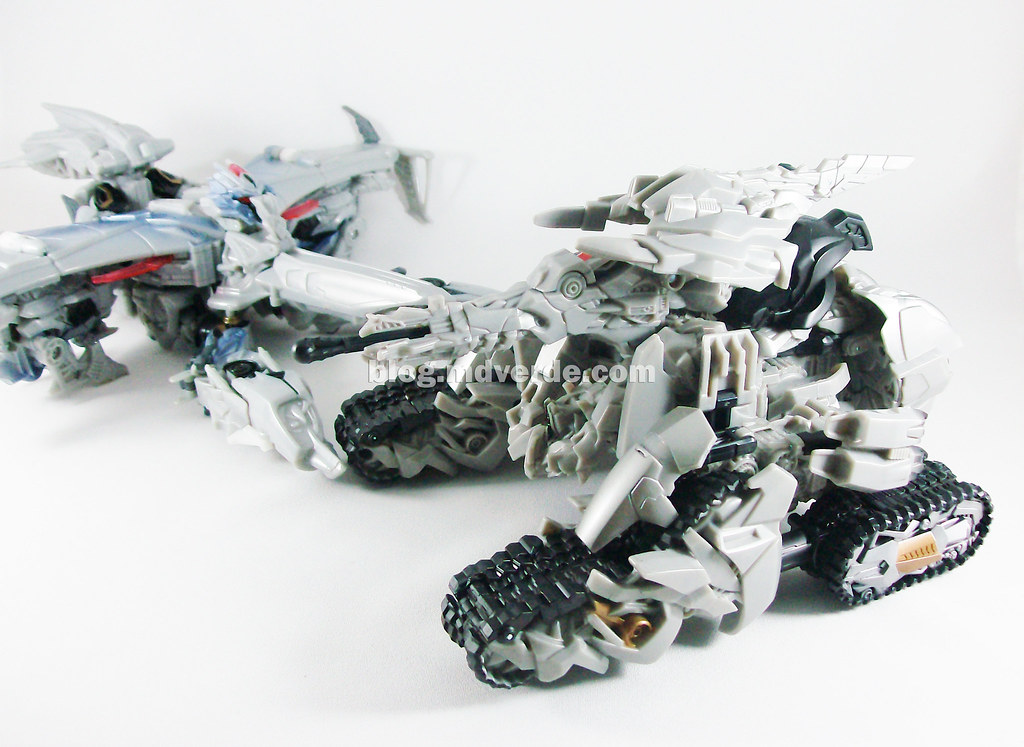 Transformers Megatron RotF Leader vs Movie 1 - modo altern… | Flickr