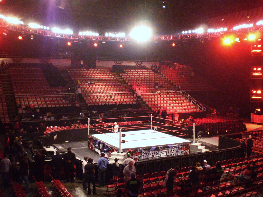 WWE Raw / Superstars - before the show starts, Joe Louis Ar…
