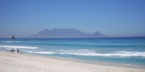 Table Mountain from Bloubergstrand by mikkelz