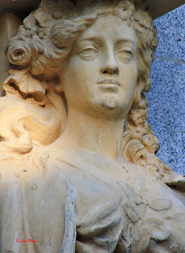 Cariátide del monumento a Alfonso XII en El Retiro. Madrid… | Flickr