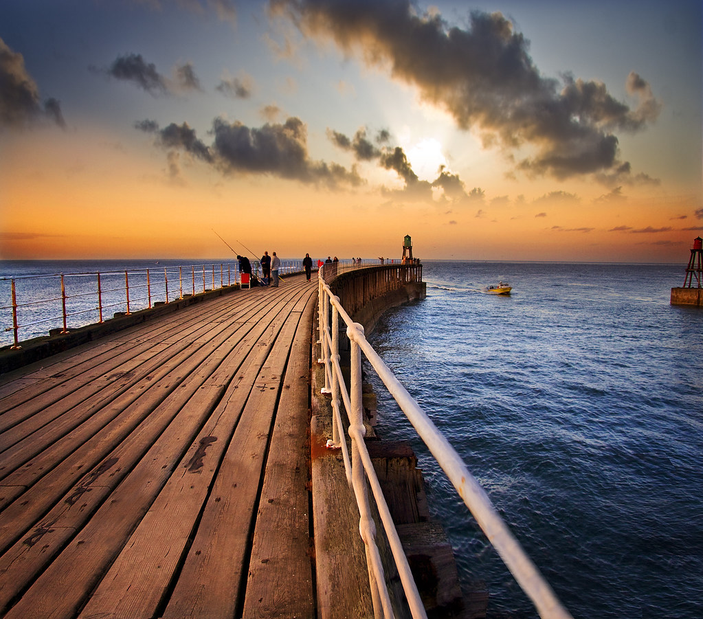 Whitby Pier : SRC by Tom Stamp | Photography