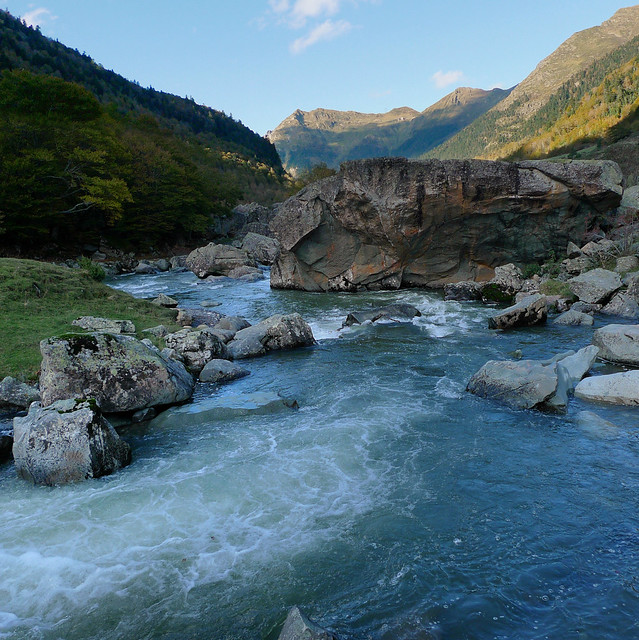 River runs at Parc National des Pyrénées