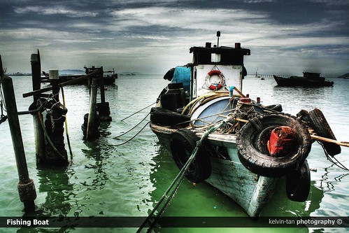 Fishing Boat [HDR] by kelvinartz photography