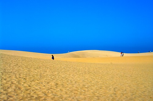 鳥取砂丘 (Tottori Sand Dunes) | by starockr