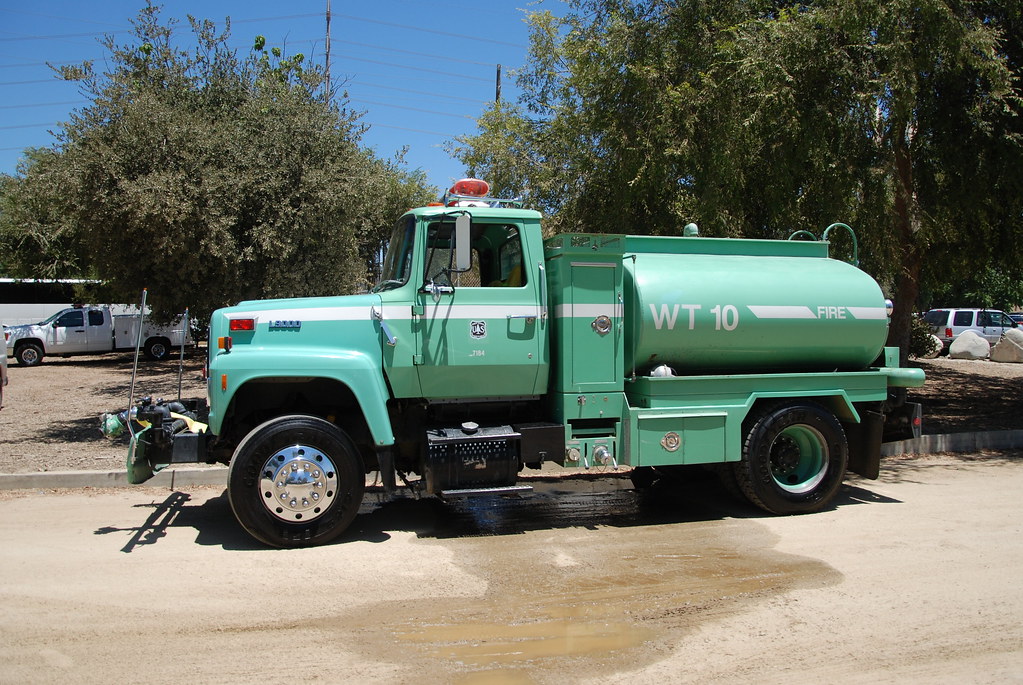 USDA FOREST SERVICE FIRE WT 10 - FORD WATER TANKER TRUCK | Flickr