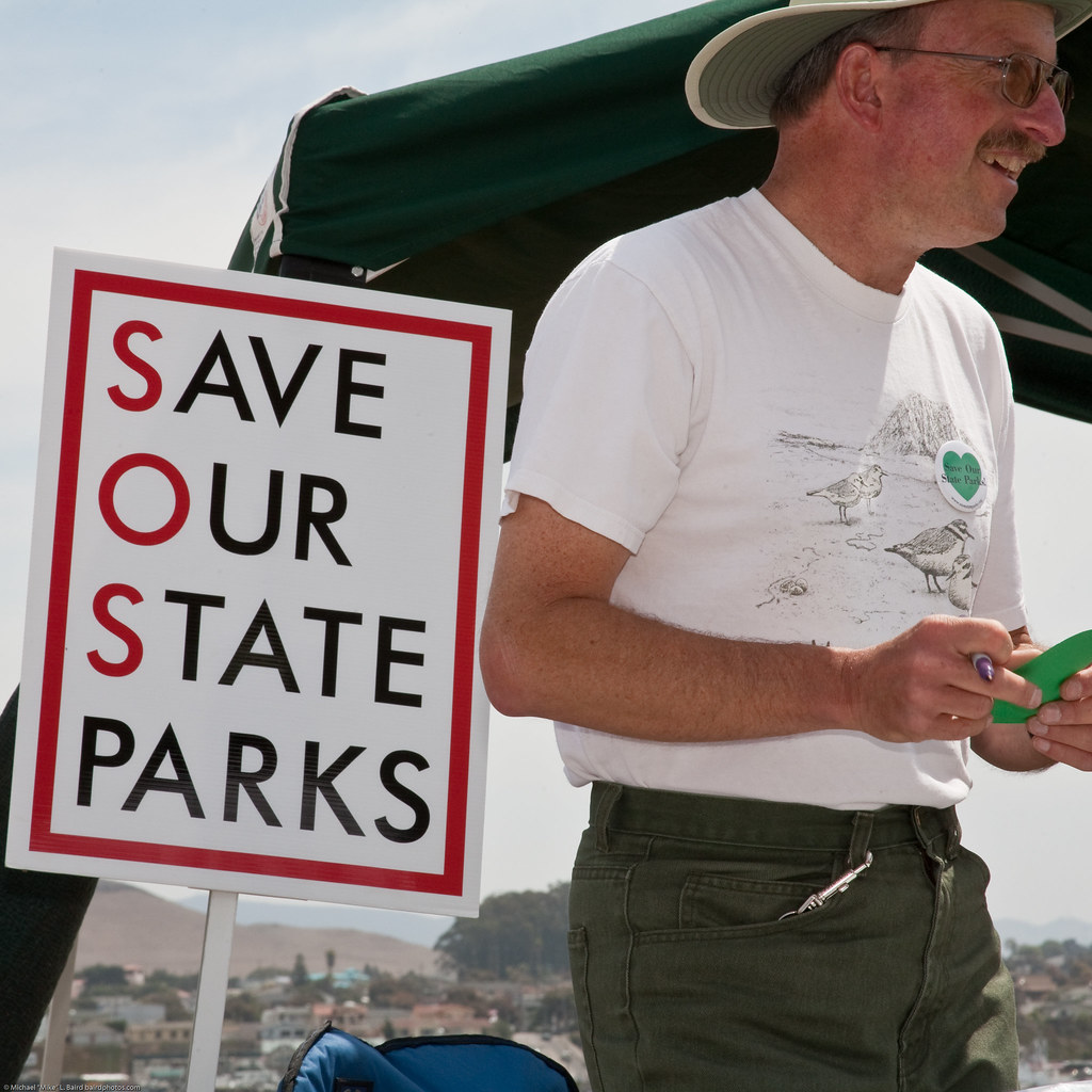 Save our State Parks I Heart (Love) CA State Parks Green Heart Signing Event  28aug2009