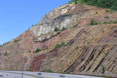 scale calendar maryland syncline geology sidelinghill interstate68 shale i68 roadcut sidelinghillexhibitcenter valleyandridgeprovince purslaneformation rockwellformation