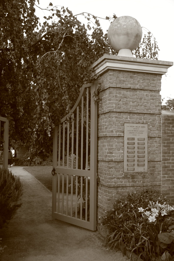 Gate at Chicago Botanic Garden
