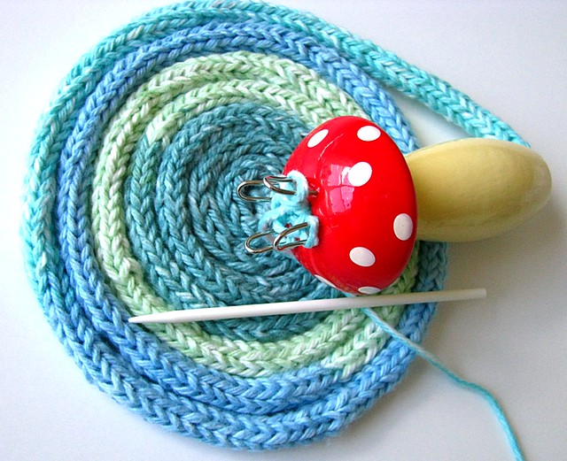 Fliegenpilz - Spool Knitting