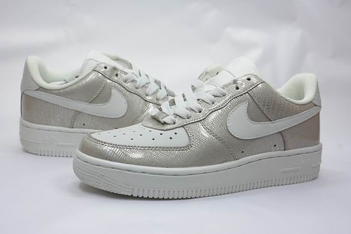 Hot!! nike air force ones '09 | by urbang