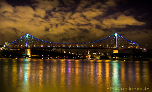 Night Story Bridge - Brisbane