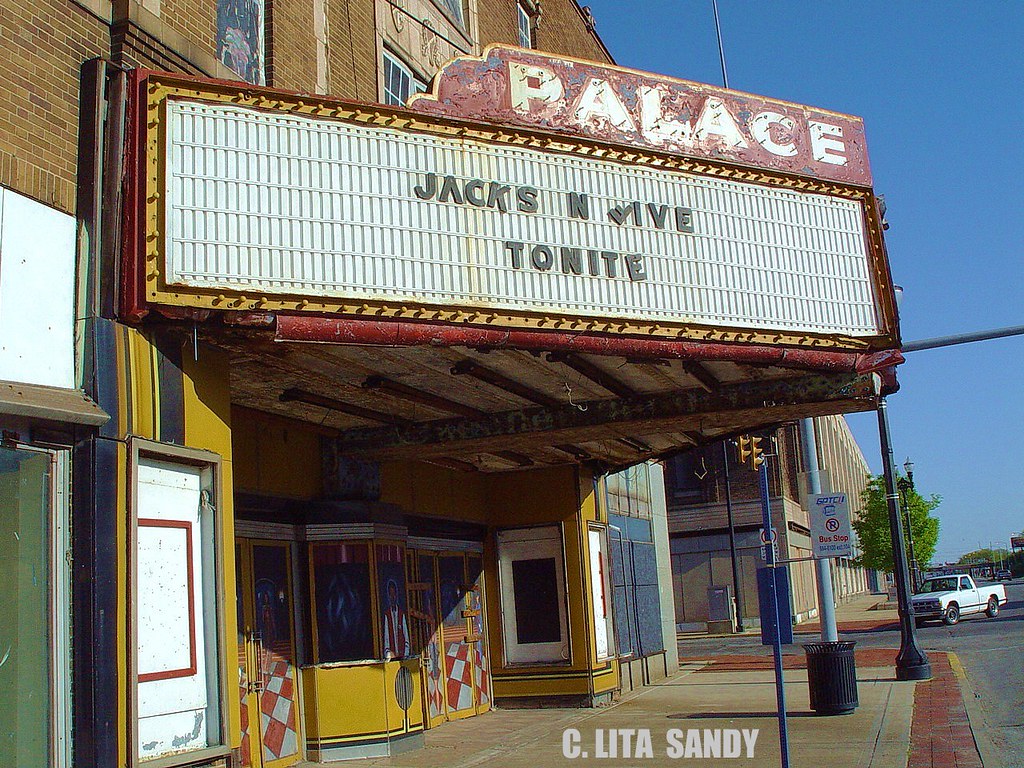 Defunct Palace Theater; 