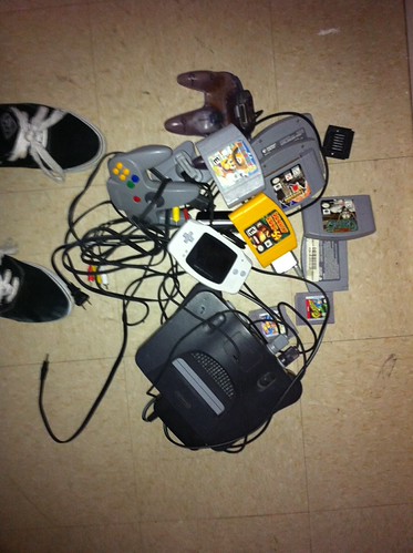 HOLY FUCK I THOUGHT MY MOM THREW THIS SHIT AWAY SO HYPED #N64 & #GAMEBOY ADVANCED FUCKING #SWAG BOUT TA GO SESH WIT SOME #BAGELBITES #NIGGA. | by massave420