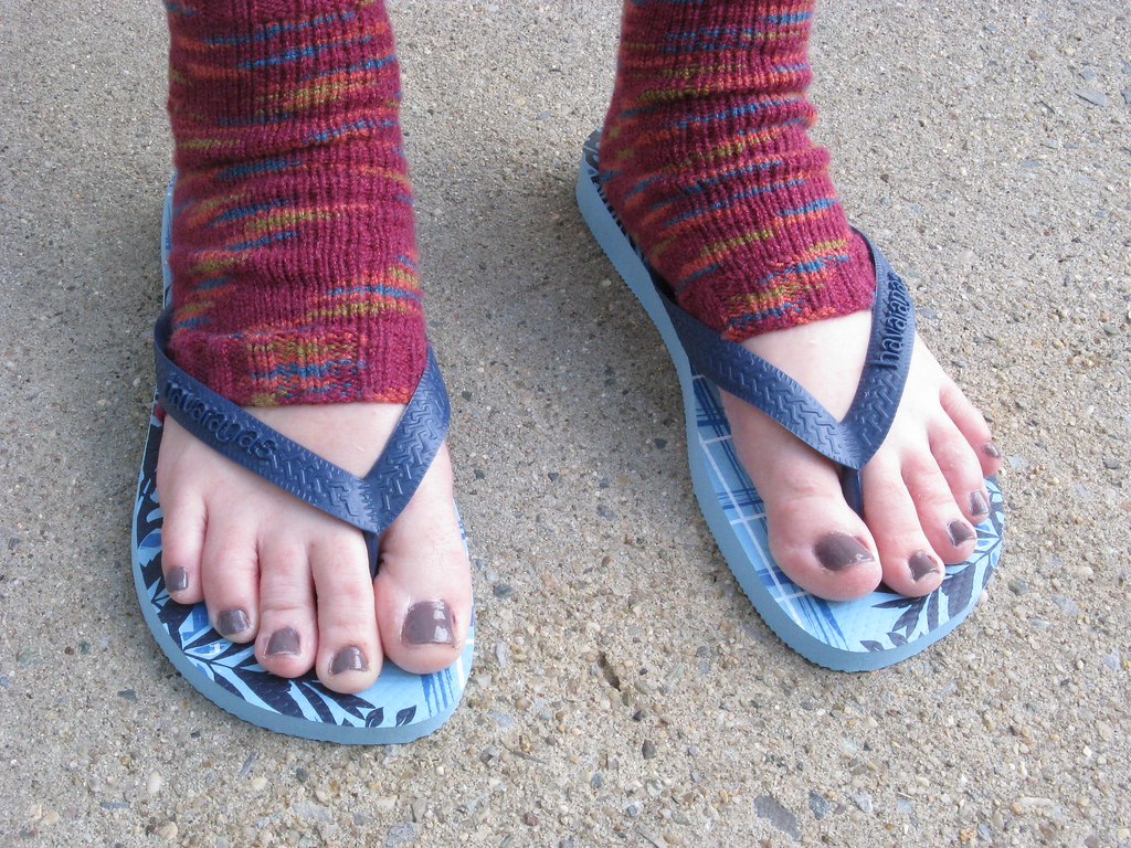 Pedicure/flip-flop socks - a photo on Flickriver