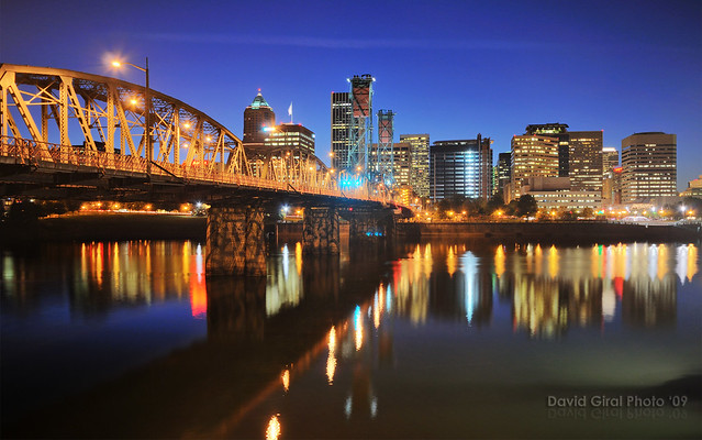 Blue Hour on Hawthorne Bridge and Portland, Oregon | DRI