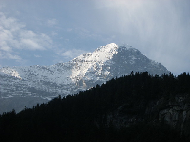 Eiger mit Mittellegigrat bei Grindelwald im Kanton Bern in der Schweiz
