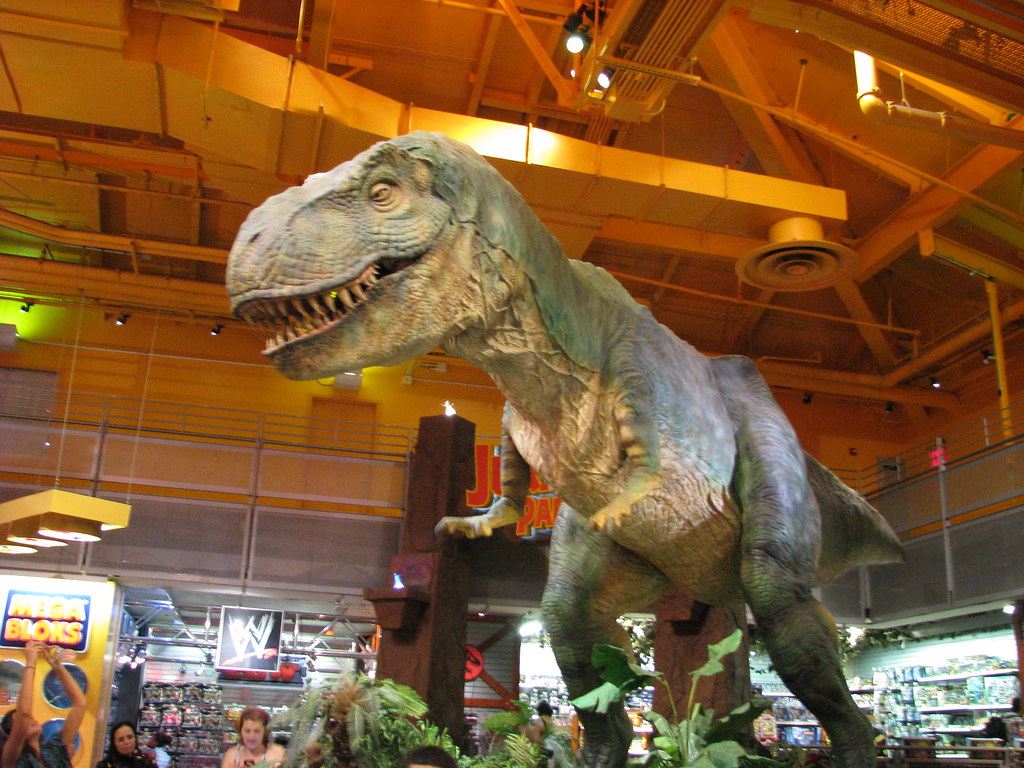Grrr... | Dinosaur Display At Toys R Us | jhyson0714@rogers.com | Flickr
