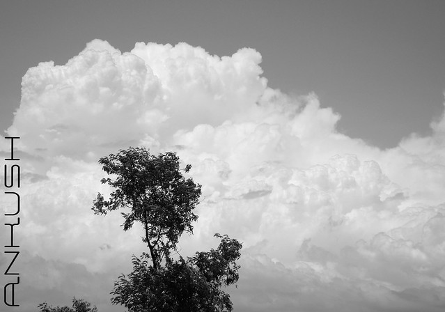 B&W view of the ShiNiNg ClouDs