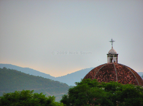 pink blue roof sunset red cloud sun mist mountain tree church fog architecture america tile mexico site worship catholic arch christ cross natural god roman nick religion jesus iglesia peaceful sierra historic unesco spanish dome latin nubes oaxaca crucifix nublado christi terra setting cotta hue hdr madre nightfall juarez benito occidental unseco tranquilo saum jalatlaco nicksaum rafa2008oax