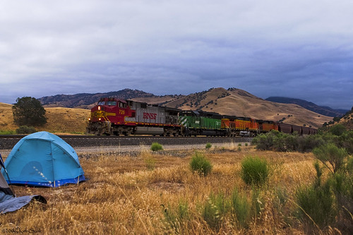 california camping canon outdoors socal canondslr tehachapi bnsf locomotives railroads caliente alltrains kenszok