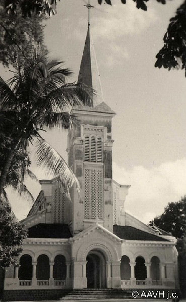 AP0772-Sogny-Marien - Hué, 1950 – Eglise Saint-François-Xavier à Hué