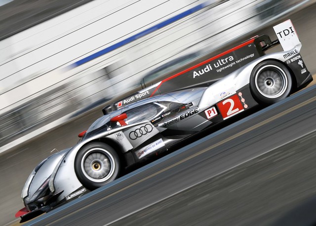 Treluyer/Fassler/Lotterer - Audi Sport Team Joest - #2 Audi R18 TDI (LMP1) - Le Mans 2011 - Circuit de la Sarthe
