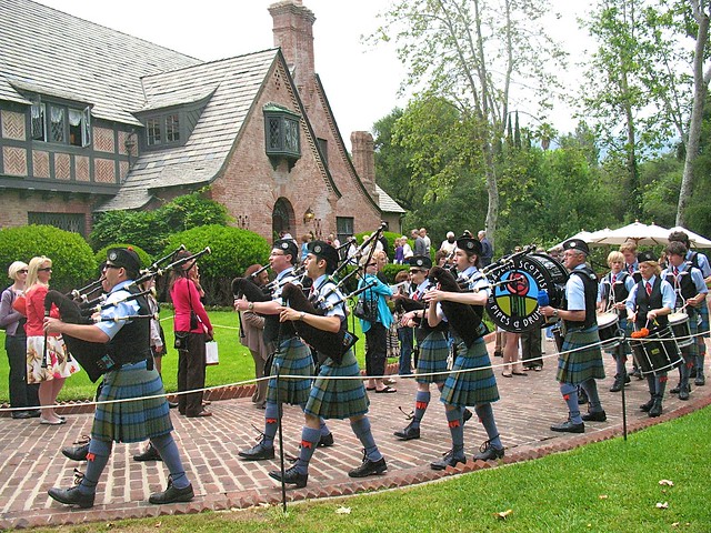 bagpipes on mother's day