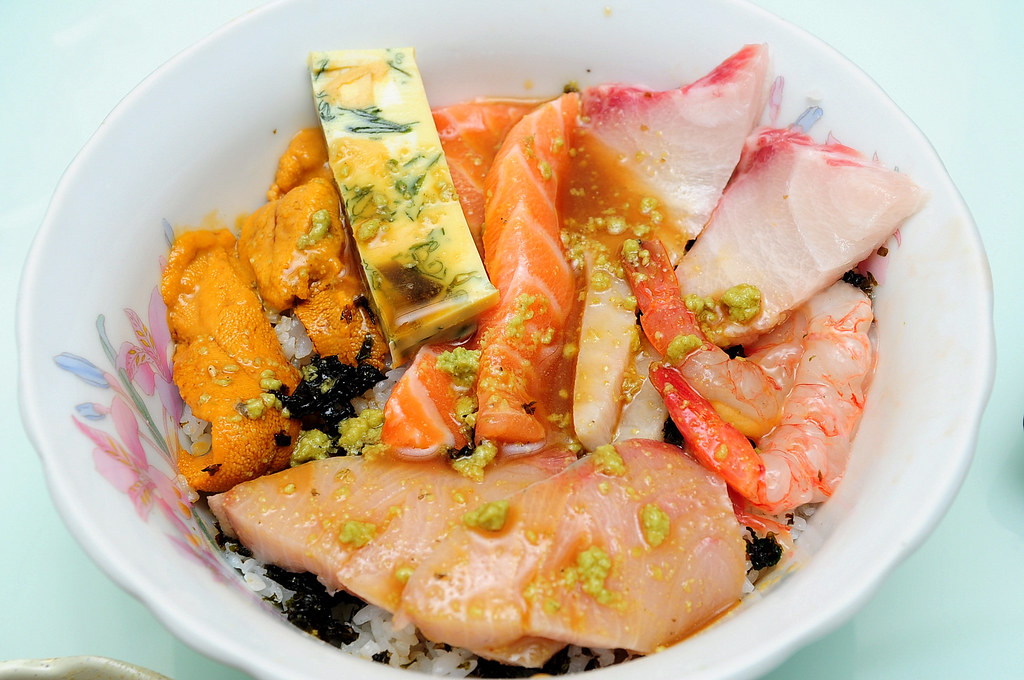 自製日式海鮮蓋飯