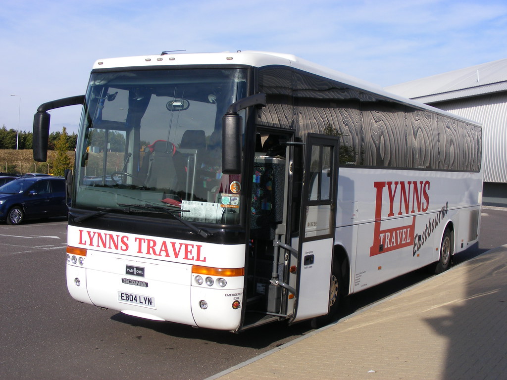 Lynns Travel of Eastbourne EB04LYN Scania/Van Hool IWM Duxford