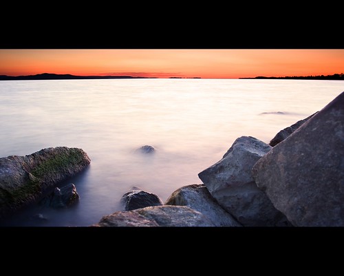 Sunrise at Fonyód by Roland Polczer - www.rolandpolczer.de, I took this shot right before the sun appeared on the horizon
<a href="http://bighugelabs.com/onblac