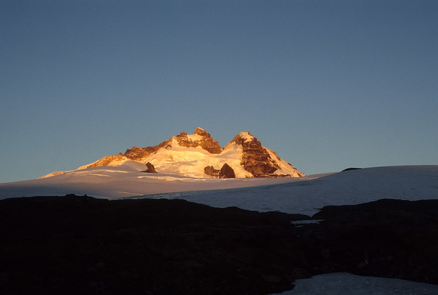 PN Nahuel Huapi: Cerro Tronador al amanecer